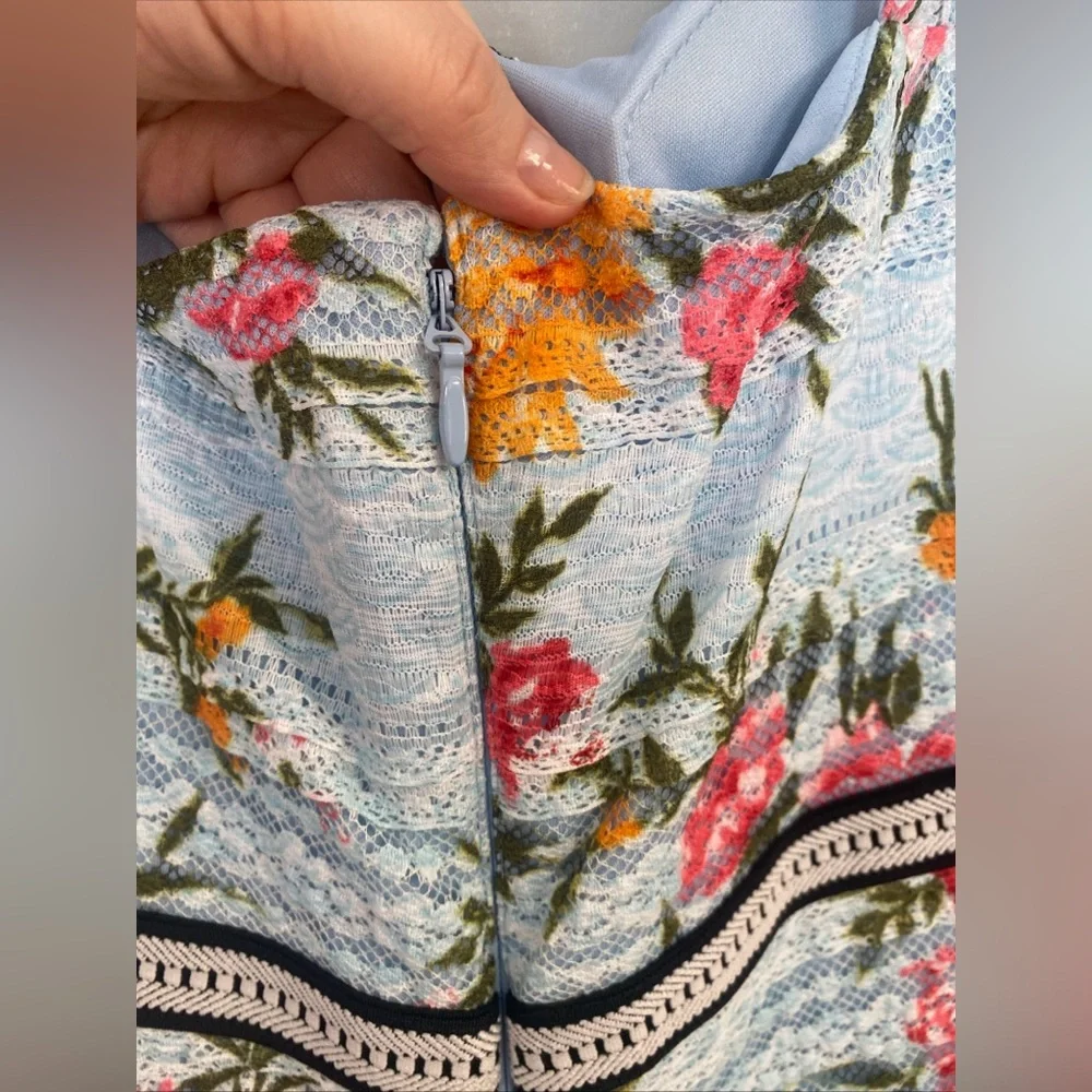 Guess Blue Lace Floral Mini Bodycon Dress Keyhole Back Sleeveles Lattice Size 14 - Picture 10 of 12